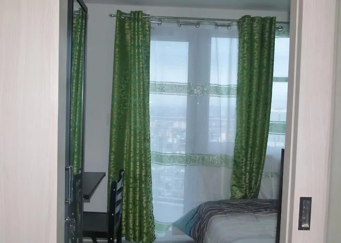 Cozy 1br At Jazz Residences Appartement
